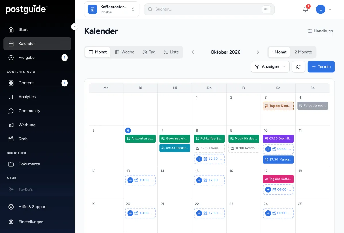 Kalender in der Monatsansicht mit Beiträgen, Aufgaben, Terminen und Drehs einer Beispiel-Rösterei